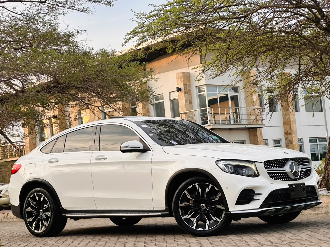Mercedes Benz